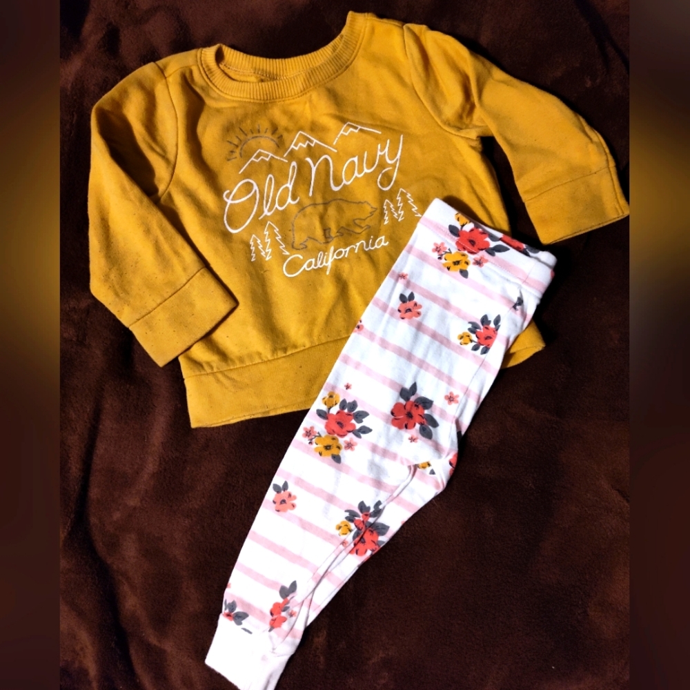 Old navy sweatshirt with matching leggings